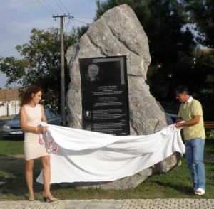 Ferdinand Takač-spomenik