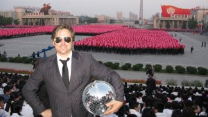 Morten Traavik s disco-kuglom u Pjongjangu