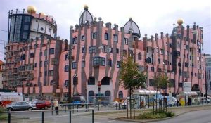 Magdeburg_Hundertwasserhaus (foto Wikipedia)
