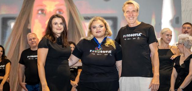 Vinka Ilak, Lara Vojković i Damir Hoyka